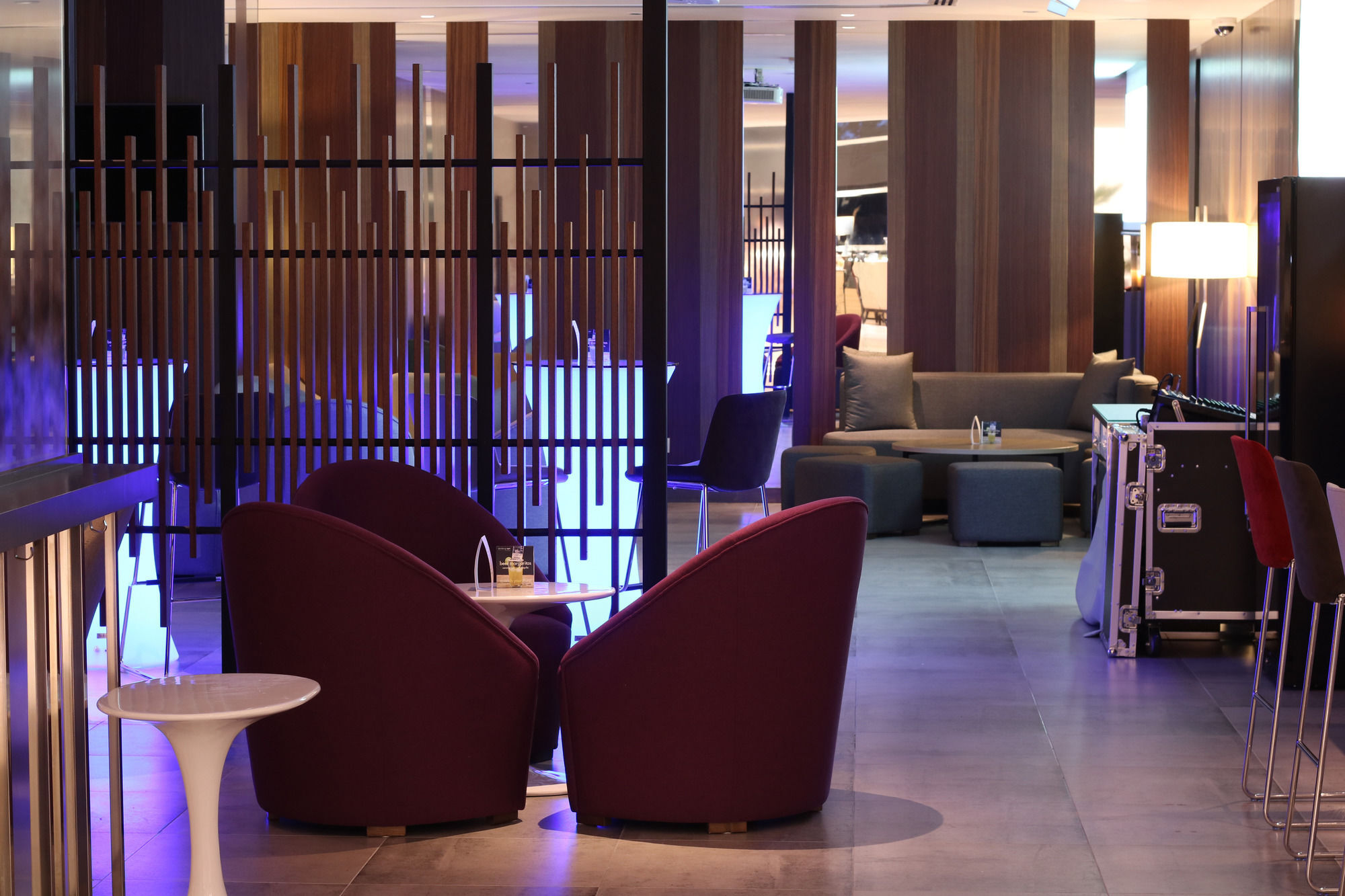 Pullman Miri Waterfront Ξενοδοχείο Εξωτερικό φωτογραφία The lounge at the airport