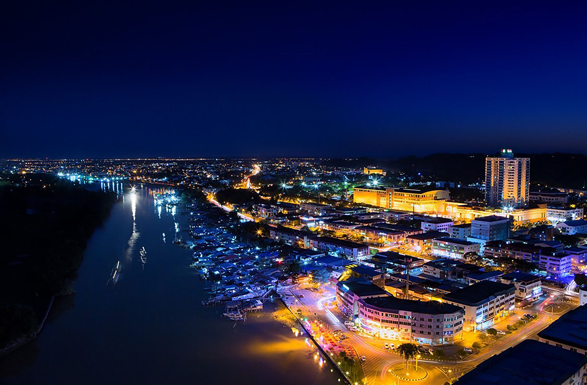 Pullman Miri Waterfront Ξενοδοχείο Εξωτερικό φωτογραφία Aerial view of the port of La Rochelle